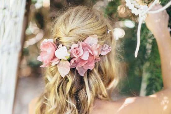 Beach Wedding Hair Styles and Accessories Big Day Weddings Beach Wedding Hair 1 Big Day Weddings